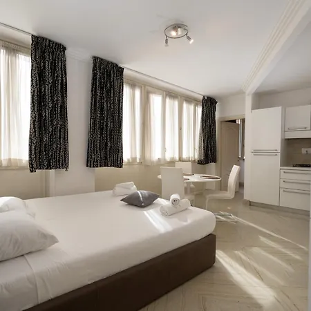 Trevi House 20